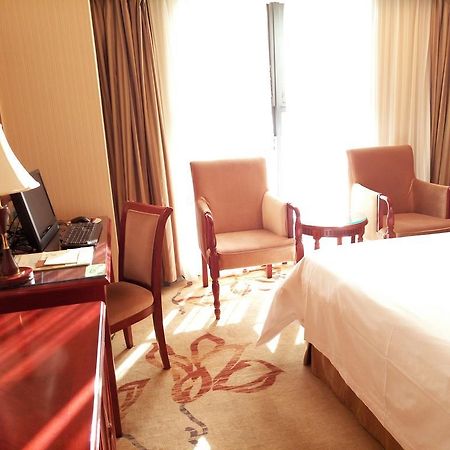 Vienna Hotel Beijing Exterior photo