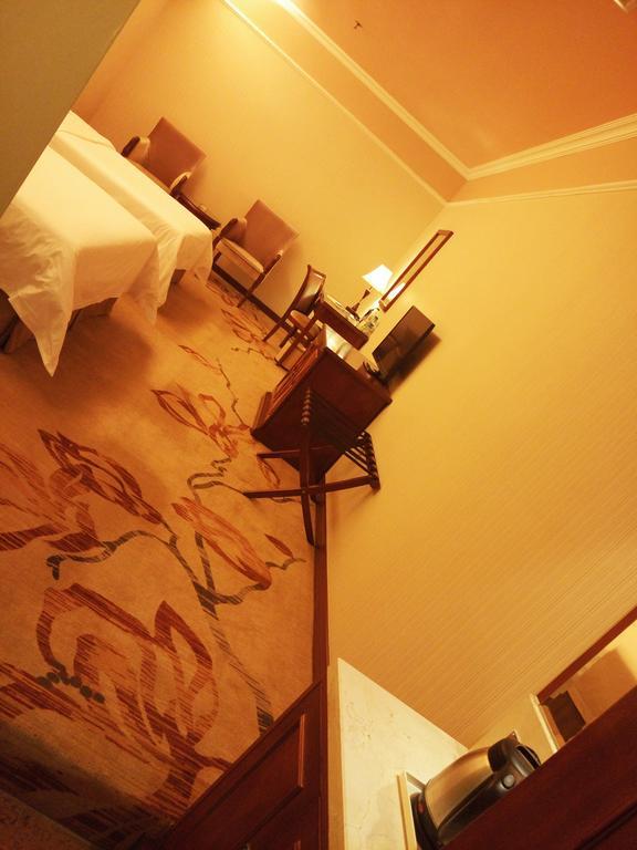 Vienna Hotel Beijing Room photo