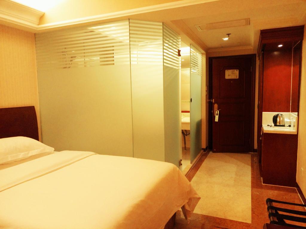 Vienna Hotel Beijing Room photo