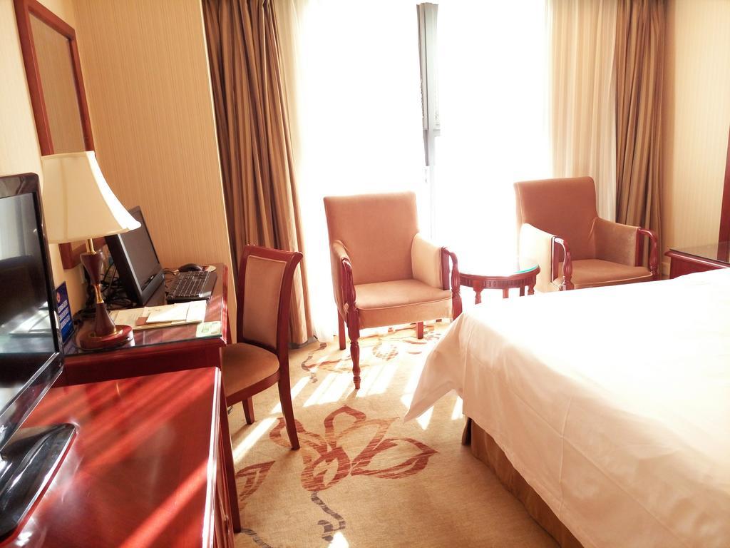 Vienna Hotel Beijing Exterior photo